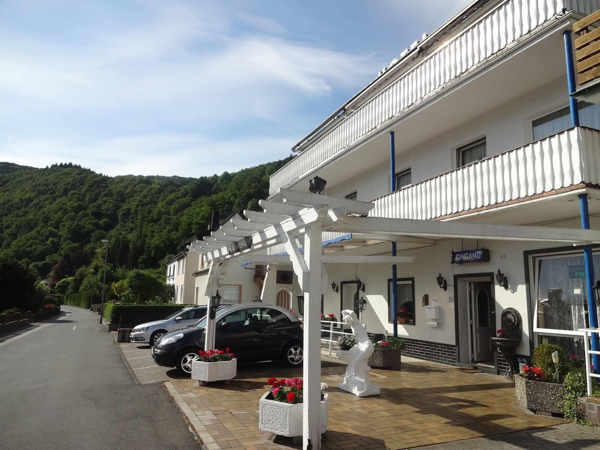 Star Hotel Fachbach Kültér fotó
